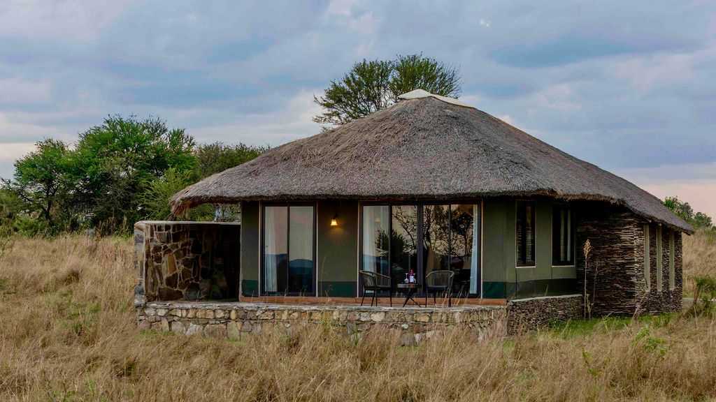Mara River Camp by Karibu Camps